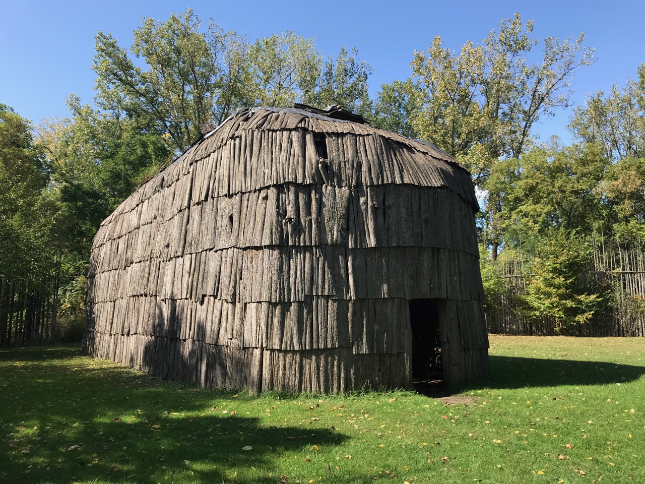 Reprodution Longhouse at Kana:ata Village